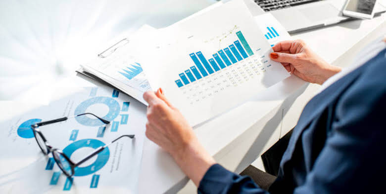 traduccion financiera corporativa inglés a español